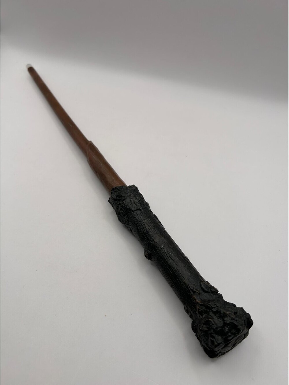 Warner Bros. Harry Potter Illuminating Wand toy Brown LED light-up tip Light Up